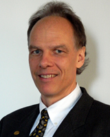 Orthodontist Dr. Simon Zmuidzinas